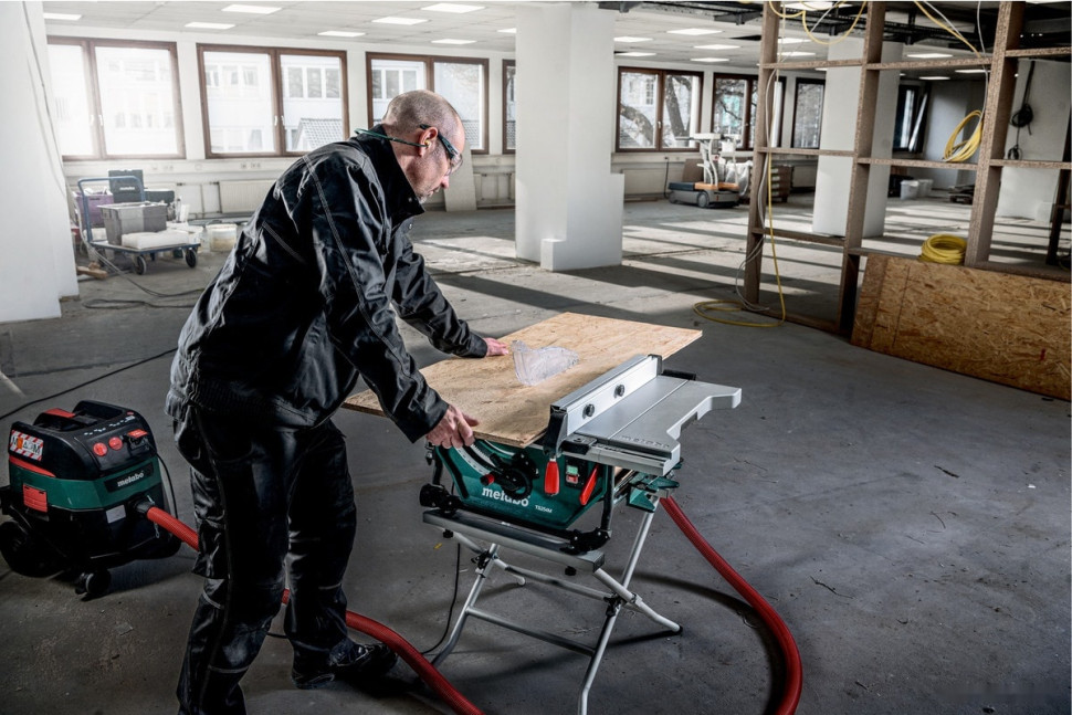 Деревообрабатывающий станок Metabo TS 254 M 610254000 Деревообрабатывающий станок Metabo TS 254 M 610254000