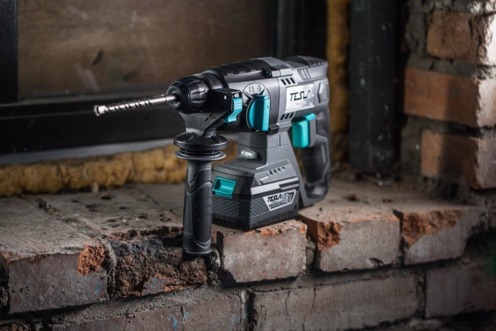 Перфоратор Tesla TD18DC (без АКБ) Перфоратор Tesla TD18DC (без АКБ)