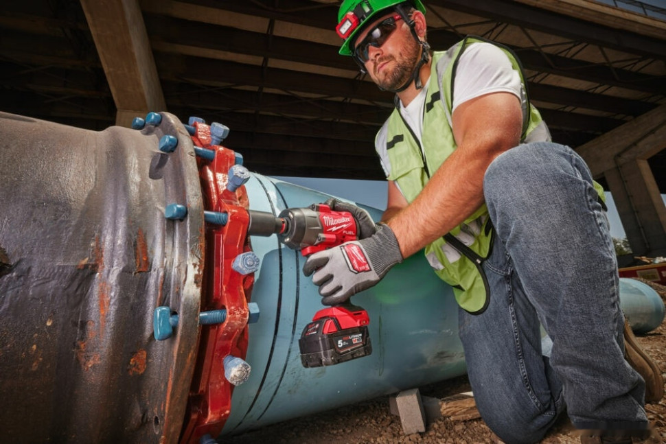 Гайковерт Milwaukee M18 FUEL M18FHIW2F12-502X 4933492783 (с 2-мя АКБ, кейс)