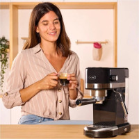 Рожковая помповая кофеварка Solac Taste Slim Black