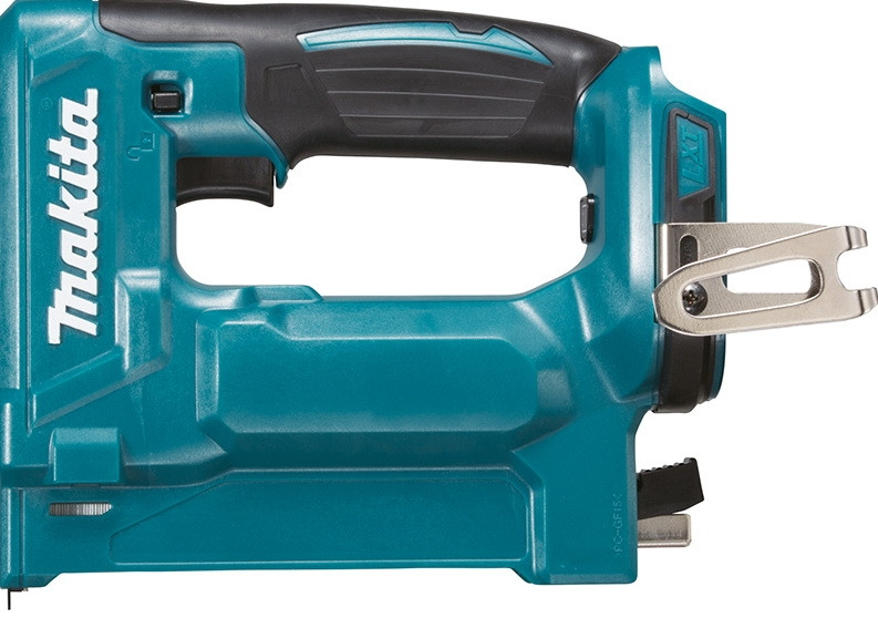 Аккумуляторный степлер Makita DST112Z