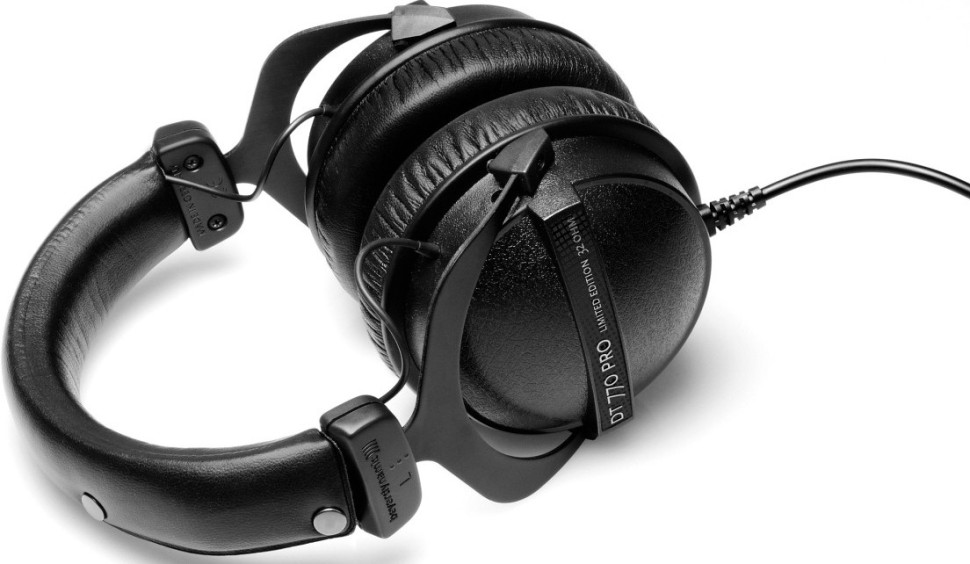 Наушники Beyerdynamic DT 770 Pro 32 Ohm Наушники Beyerdynamic DT 770 Pro 32 Ohm