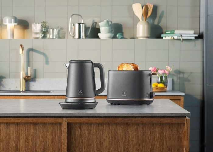 Электрический чайник Electrolux E7K1-6BP Электрический чайник Electrolux E7K1-6BP