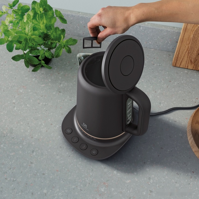 Электрический чайник Electrolux E7K1-6BP Электрический чайник Electrolux E7K1-6BP