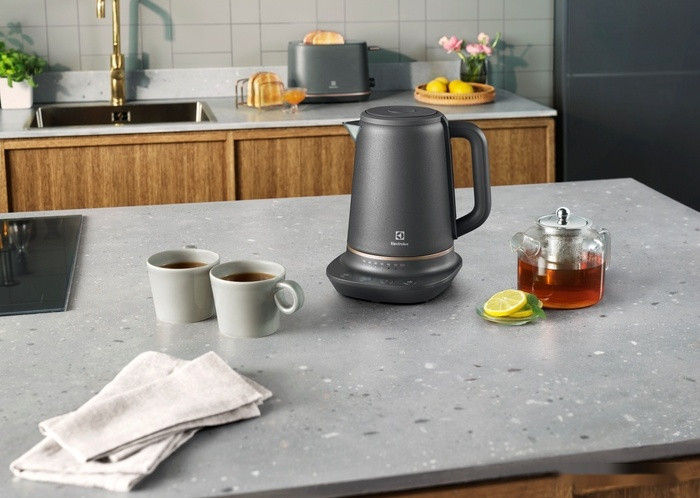 Электрический чайник Electrolux E7K1-6BP Электрический чайник Electrolux E7K1-6BP