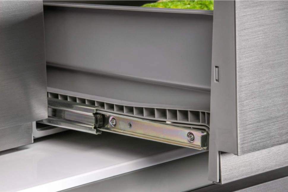 Четырёхдверный холодильник HIBERG RFQ 610G GS Inverter