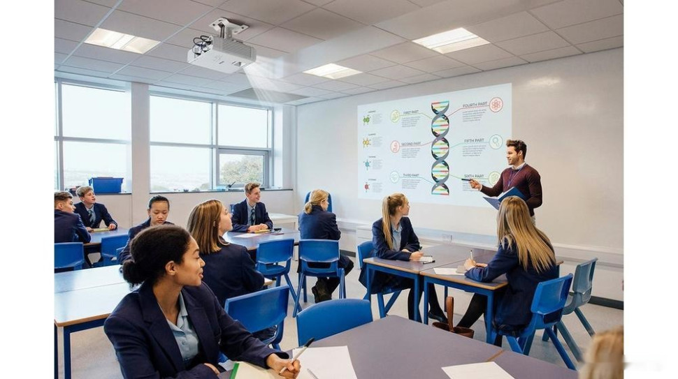 Проектор Epson EB-L200W