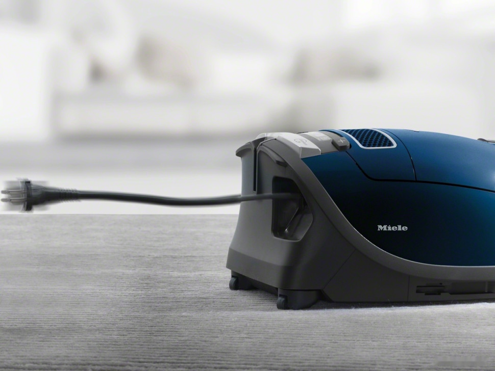 Пылесос Miele Complete C3 Parquet PowerLine SGSF3 Пылесос Miele Complete C3 Parquet PowerLine SGSF3