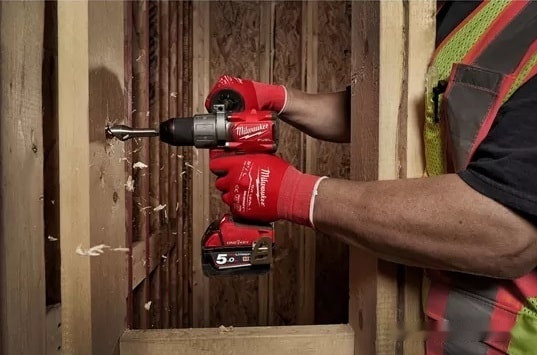 Ударная дрель-шуруповерт Milwaukee M18 ONEPD2-502X 4933464527 (с 2-мя АКБ, кейс) Ударная дрель-шуруповерт Milwaukee M18 ONEPD2-502X 4933464527 (с 2-мя АКБ, кейс)