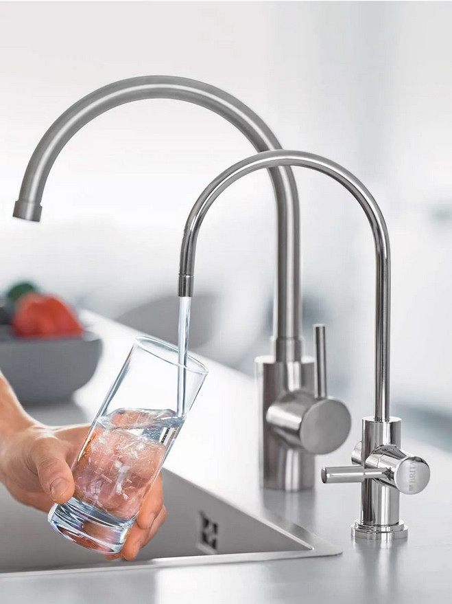 Стационарная система "под мойкой" Brita Mypure P1