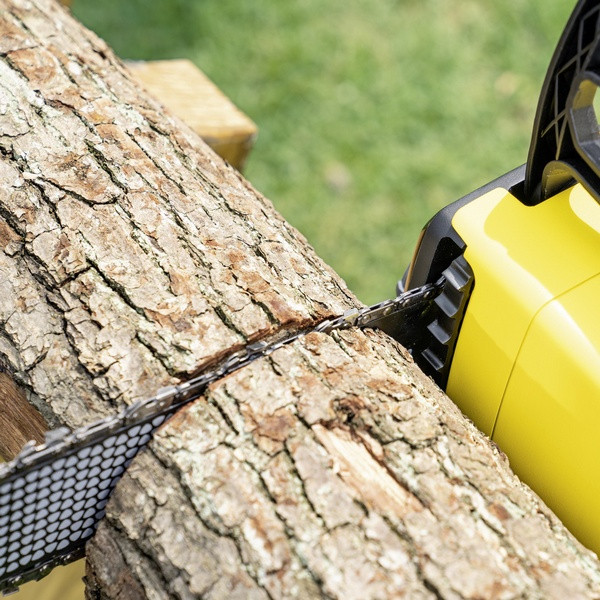 Аккумуляторная цепная пила Karcher CNS 18-30 Аккумуляторная цепная пила Karcher CNS 18-30