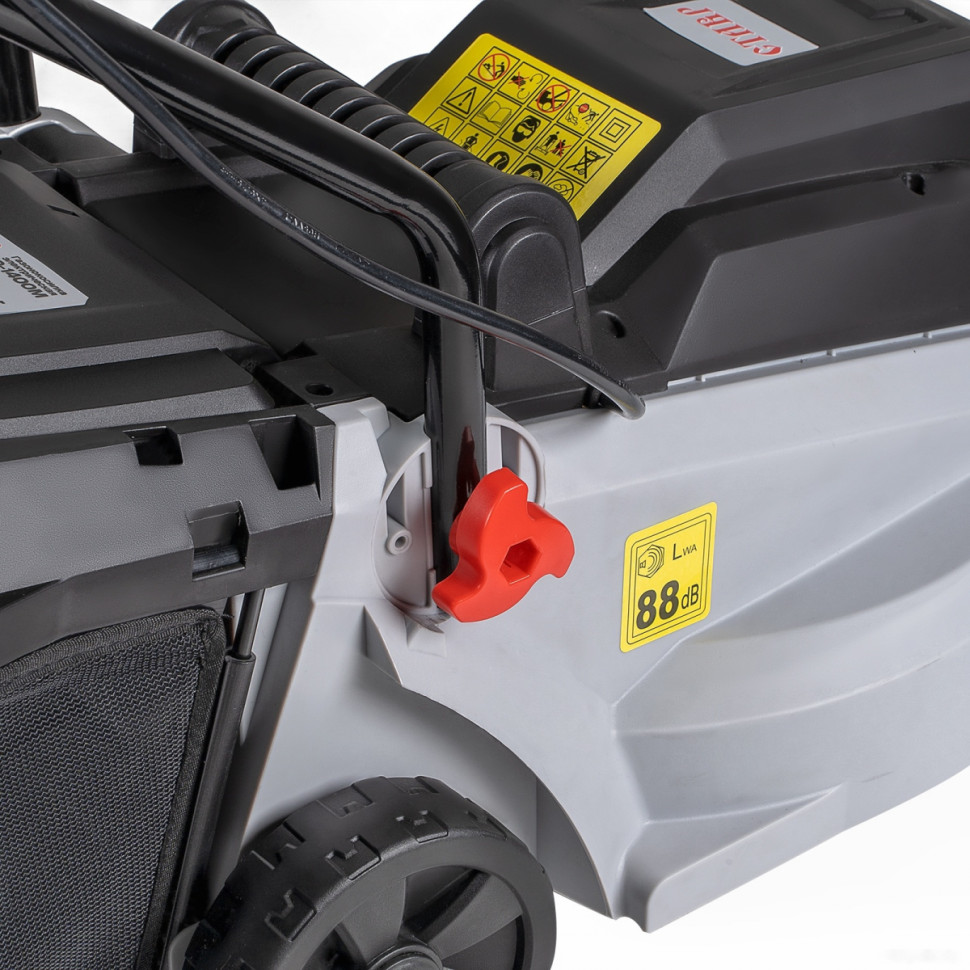 Колёсная газонокосилка Ставр ГКЭ-1400М Колёсная газонокосилка Ставр ГКЭ-1400М