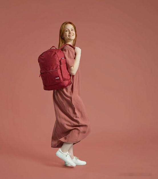 Рюкзак CASE LOGIC Commence CCAM1216P 3204927 (красный) Рюкзак CASE LOGIC Commence CCAM1216P 3204927 (красный)