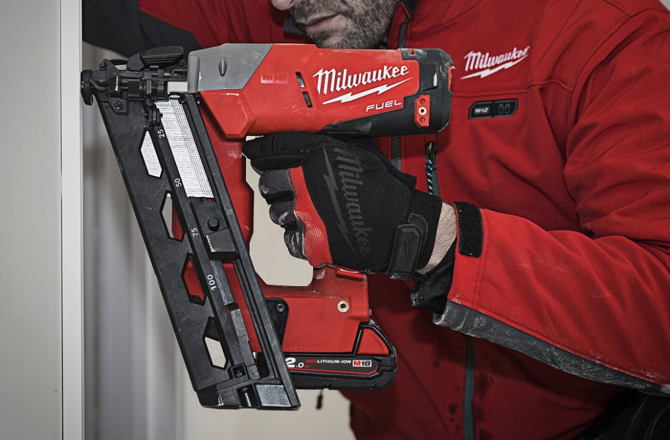 Аккумуляторный степлер Milwaukee Fuel M18 CN16GA-202X 4933451570 (с 2-мя АКБ, кейс)