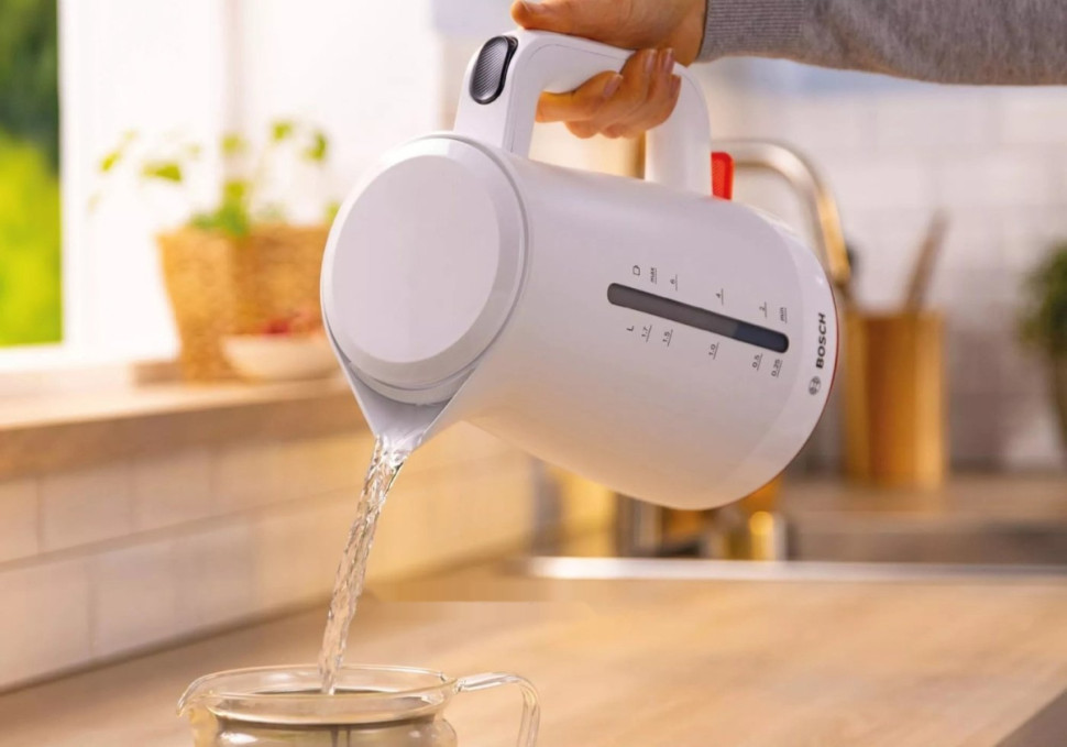 Электрический чайник Bosch TWK3M121