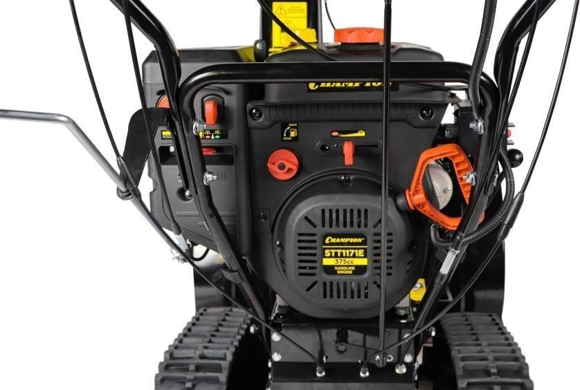 Снегоуборщик Champion STT1171E Снегоуборщик Champion STT1171E