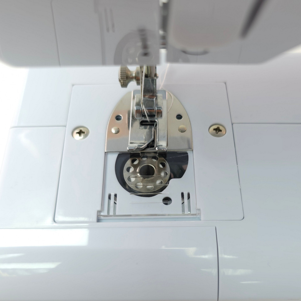 Электромеханическая швейная машина Janete 618 Электромеханическая швейная машина Janete 618