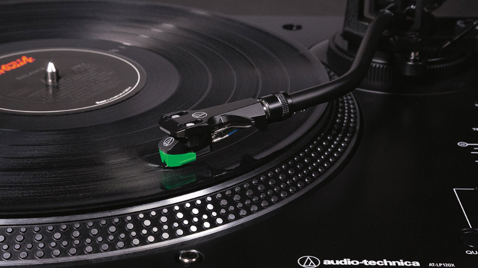 Виниловый проигрыватель Audio-Technica AT-LP120XUSBBK