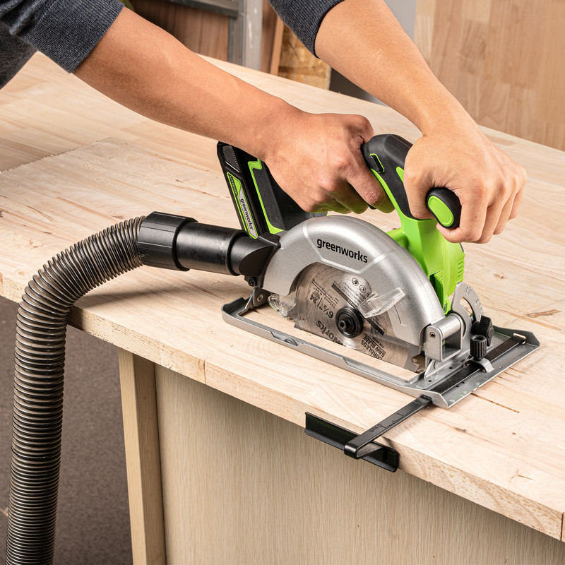 Дисковая (циркулярная) пила Greenworks GD24CS165 1501607 (без АКБ) Дисковая (циркулярная) пила Greenworks GD24CS165 1501607 (без АКБ)