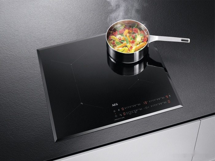 Варочная панель AEG IAE64431FB Варочная панель AEG IAE64431FB