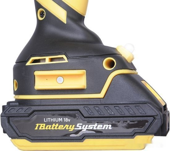 Дрель-шуруповерт Hanskonner HCD1865C (с 2-мя АКБ, кейс) Дрель-шуруповерт Hanskonner HCD1865C (с 2-мя АКБ, кейс)