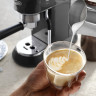 Рожковая помповая кофеварка Delonghi Dedica Arte EC885.GY Рожковая помповая кофеварка Delonghi Dedica Arte EC885.GY