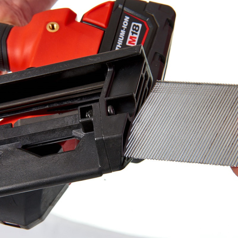 Аккумуляторный степлер Milwaukee M18 CN16GA -0X