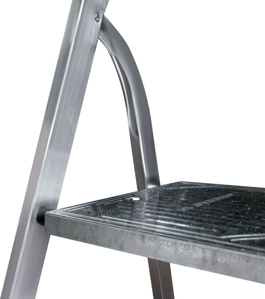 Лестница-стремянка Новая Высота NV 1118 (4 ступени) Лестница-стремянка Новая Высота NV 1118 (4 ступени)