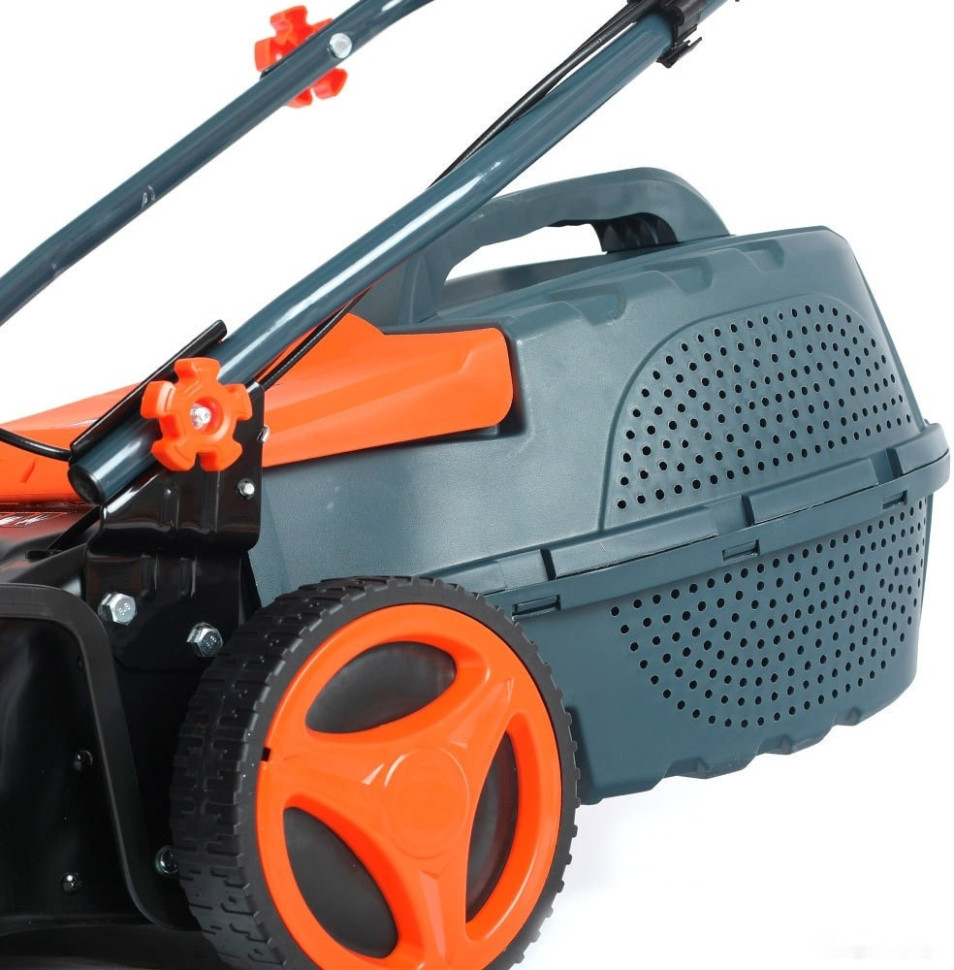 Колёсная газонокосилка Patriot PT 42BS Колёсная газонокосилка Patriot PT 42BS