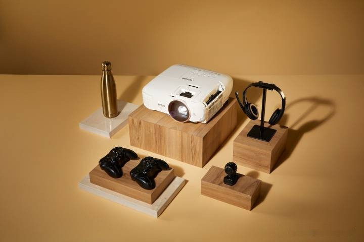 Проектор Epson EH-TW5825