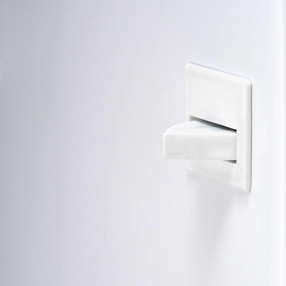 Холодильник Hyundai CC35083F (белое стекло) Холодильник Hyundai CC35083F (белое стекло)