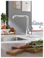 Смеситель Grohe Essence 30269000