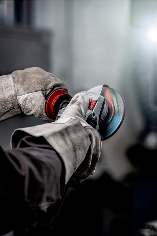 Угловая шлифмашина Metabo WA 13-125 Quick 603630000 Угловая шлифмашина Metabo WA 13-125 Quick 603630000