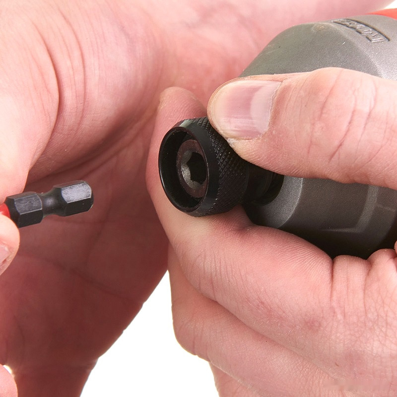 Milwaukee M18 CBLPP2B-402C 4933464593 (шуруповерт, винтоверт, 2 АКБ, кейс) Milwaukee M18 CBLPP2B-402C 4933464593 (шуруповерт, винтоверт, 2 АКБ, кейс)