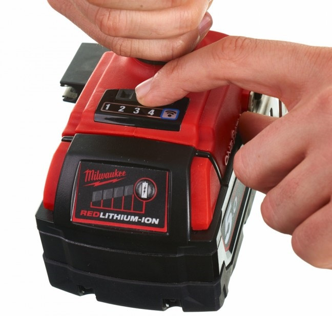 Гайковерт ударный Milwaukee M18 ONEIWP12-0 FUEL