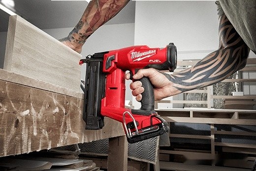 Milwaukee M18 FN18GS-0X 4933471409 (без АКБ)