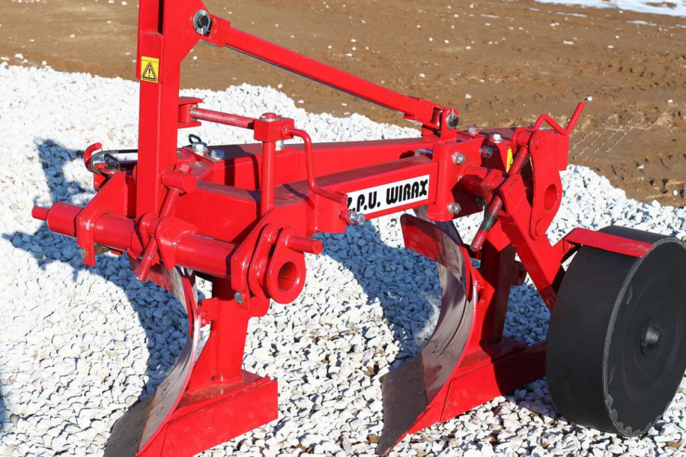 Плуг Wirax U018/3 с углоснимом (усиленный)