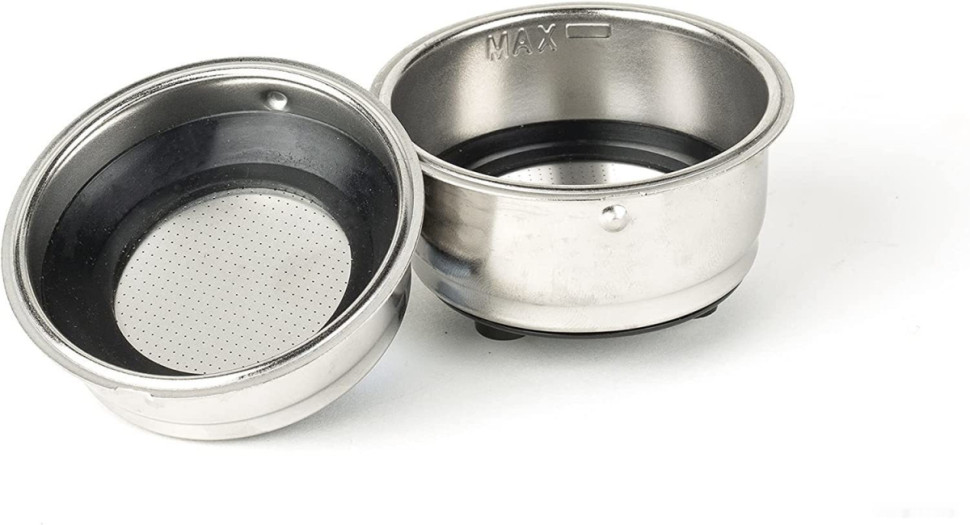 Рожковая помповая кофеварка Black & Decker BXCO850E Рожковая помповая кофеварка Black & Decker BXCO850E