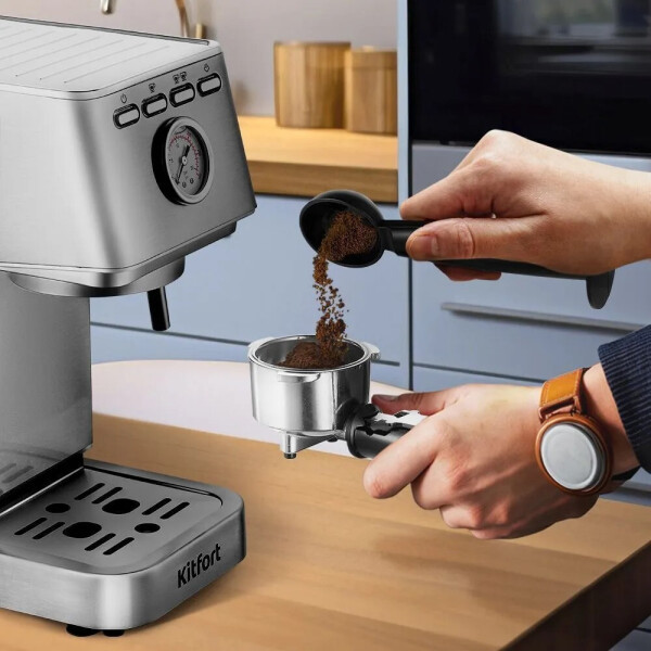 Рожковая кофеварка Kitfort KT-7254 Рожковая кофеварка Kitfort KT-7254
