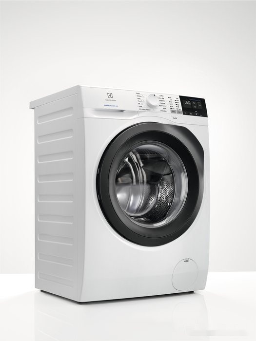 Стиральная машина Electrolux SensiCare 600 EW6FN428BC Стиральная машина Electrolux SensiCare 600 EW6FN428BC