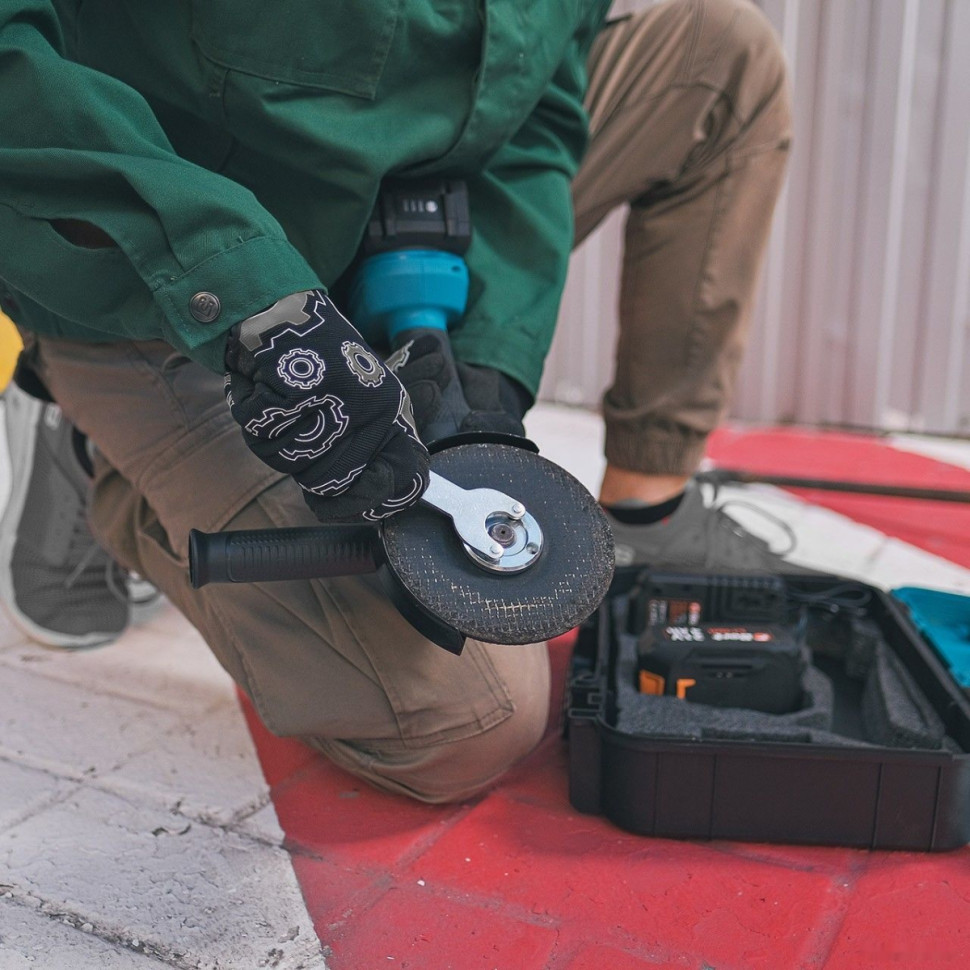 Угловая шлифмашина BORT BWS-21LI (с 2-мя АКБ, кейс) Угловая шлифмашина BORT BWS-21LI (с 2-мя АКБ, кейс)