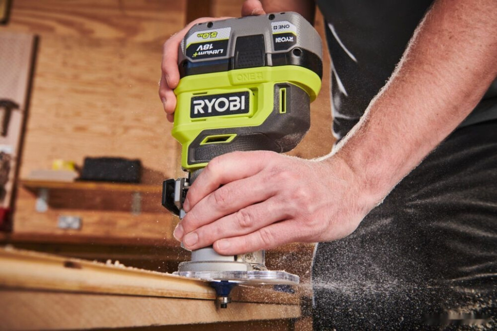 Фрезер Ryobi RTR18-0 5133005654 (без АКБ)