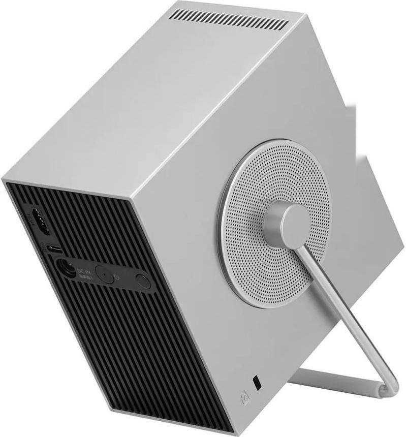 Проектор LG CineBeam Q HU710PB