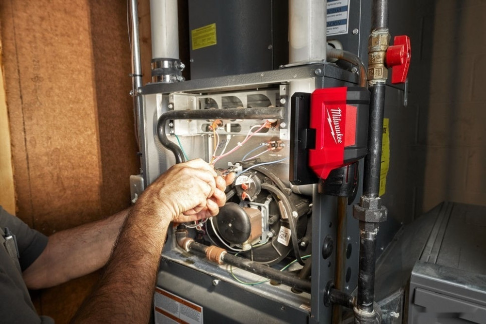 Фонарь Milwaukee M12 PAL-0 4933478226 (без АКБ)