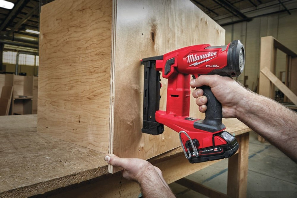 Milwaukee M18 FNCS18GS-0X 4933471942 (без АКБ)