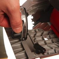 Дисковая пила Milwaukee CS 60