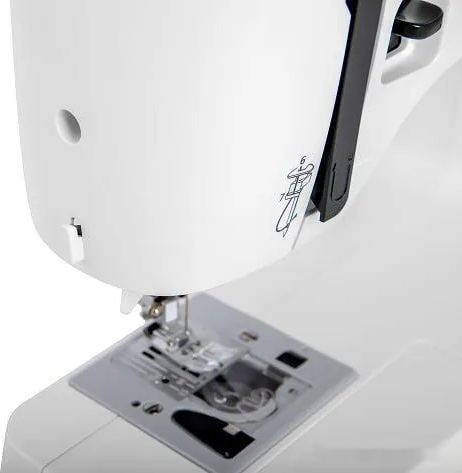 Электромеханическая швейная машина Necchi 300 Электромеханическая швейная машина Necchi 300