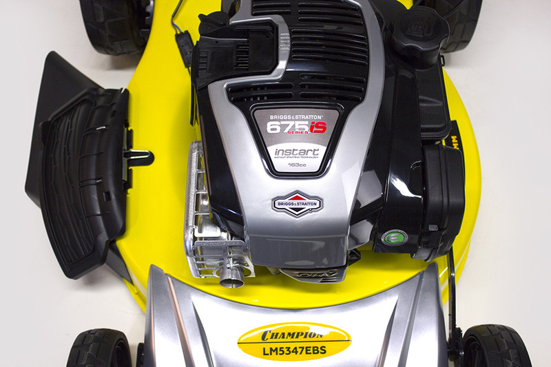 Бензиновая газонокосилка Champion LM5347EBS Бензиновая газонокосилка Champion LM5347EBS