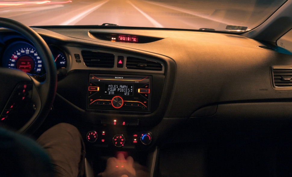 Автомагнитола Sony DSX-B700 Автомагнитола Sony DSX-B700