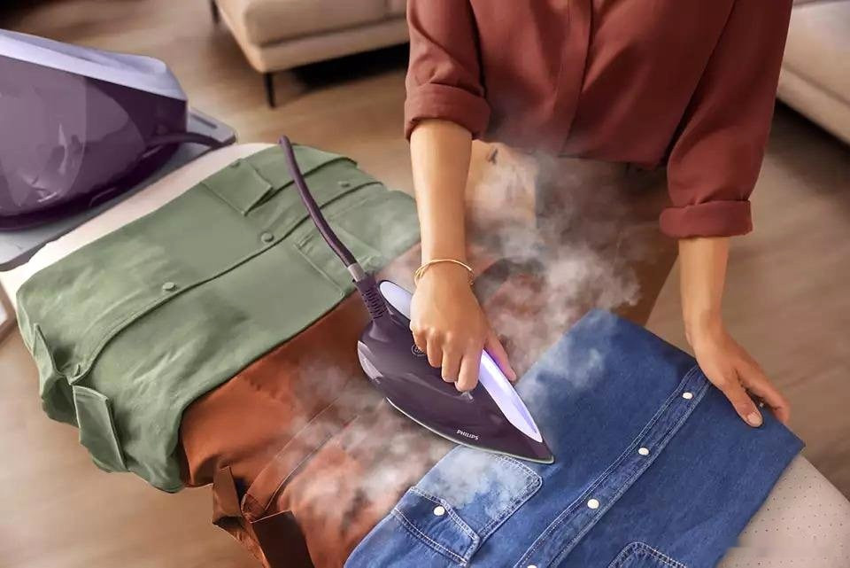 Утюг Philips PSG7050/30